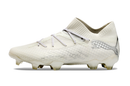 Chuteira Campo Puma Future 7 FG Branca e Prata "Eclipse Pack"