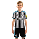 Conjunto Infantil Newcastle United I 26/27 - Preta e Branca