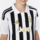 Conjunto Infantil Juventus Home 26/27 - Preta e Branca